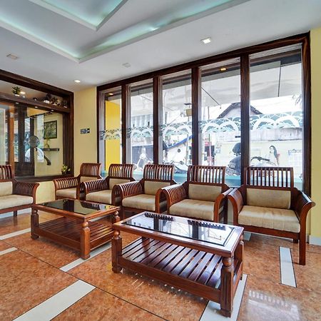 Super Townhouse Ernakulam North Hotel Kochi Exterior photo